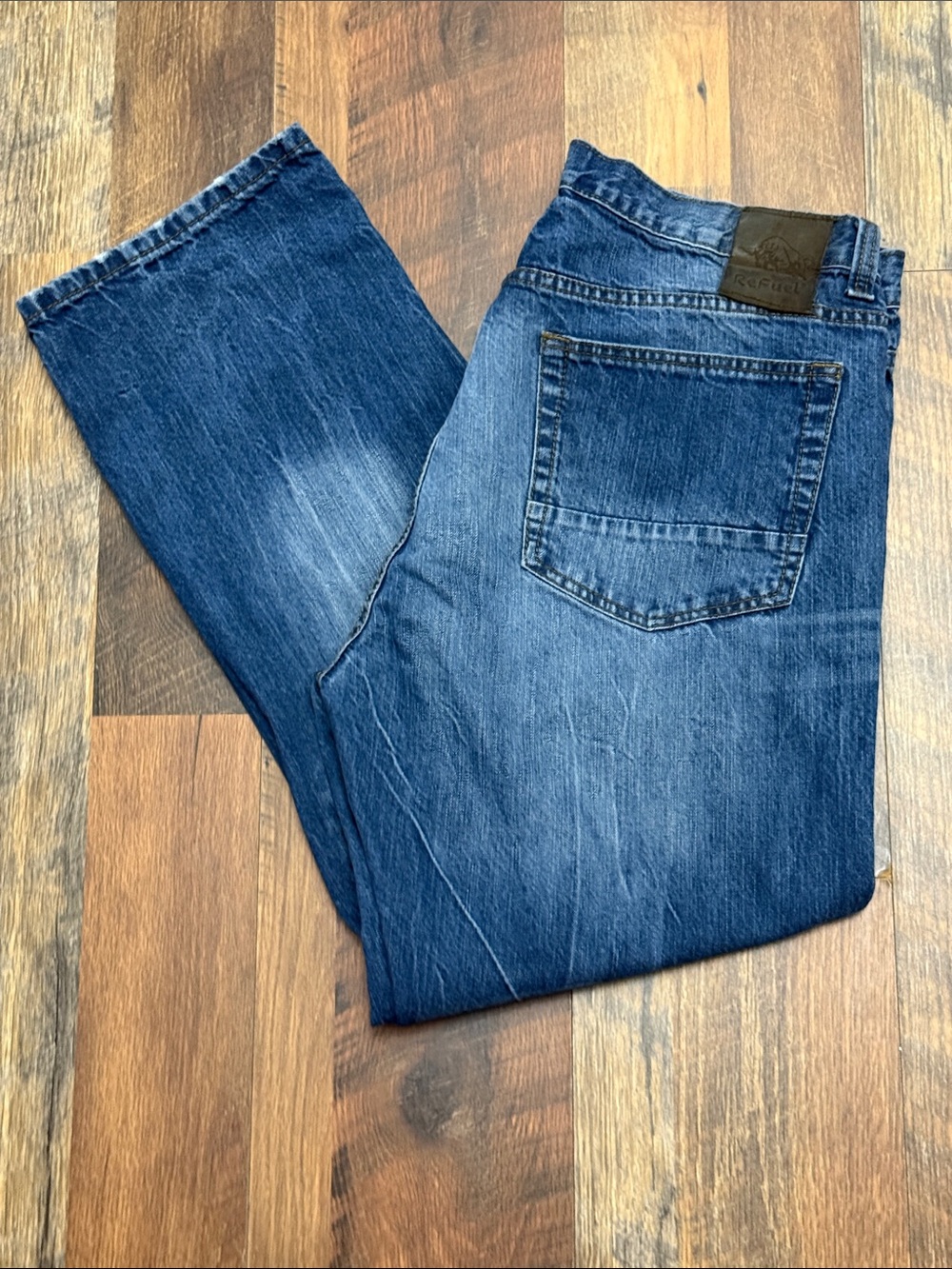 Refuel Men’s Straight Fit Jeans 40x32 Medium Wash Distressed Denim